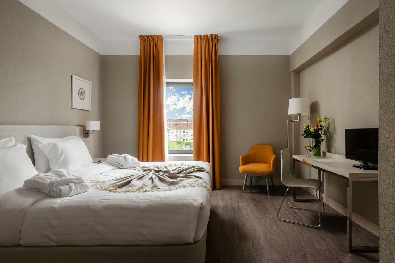 Hotel D. Luis - אלבאס מראה חיצוני תמונה