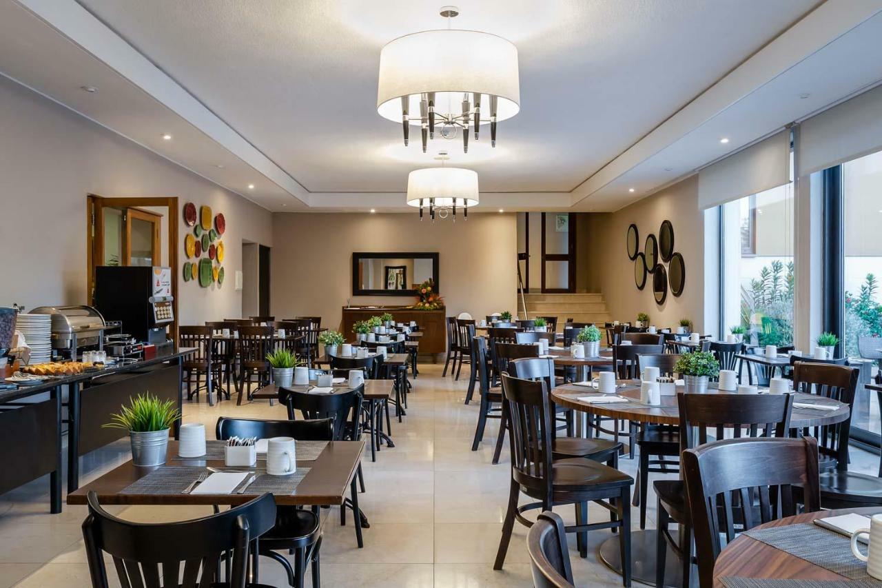 Hotel D. Luis - אלבאס מראה חיצוני תמונה
